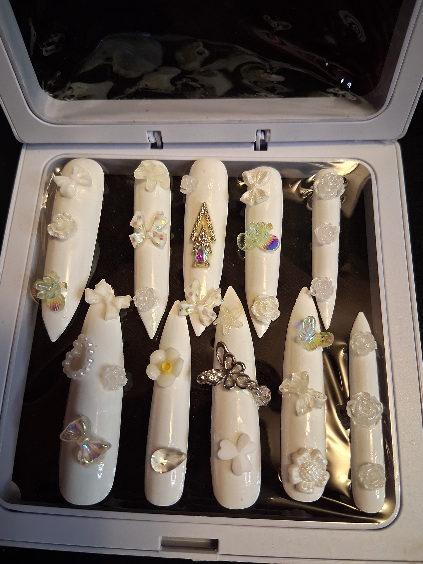 COCOMONEY NAILS CUSTOM 1 OF 1 GLUE ON PRESS ON COMES WITH FREE GIFTS #o81