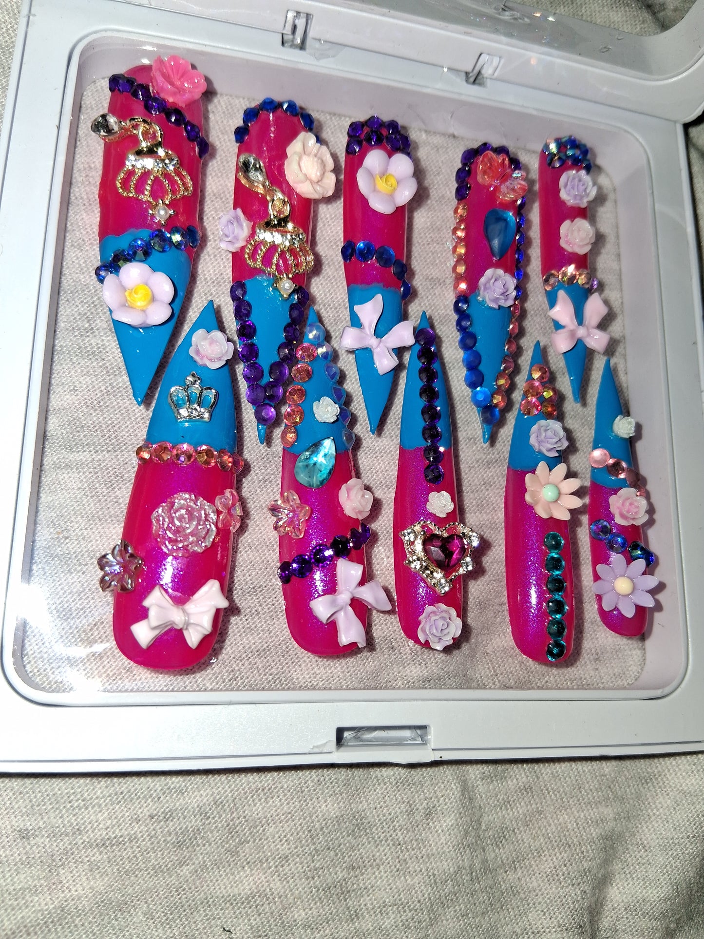 COCOMONEY NAILS CUSTOM 1 OF 1 GLUE ON PRESS ON COMES WITH FREE GIFTS #p69