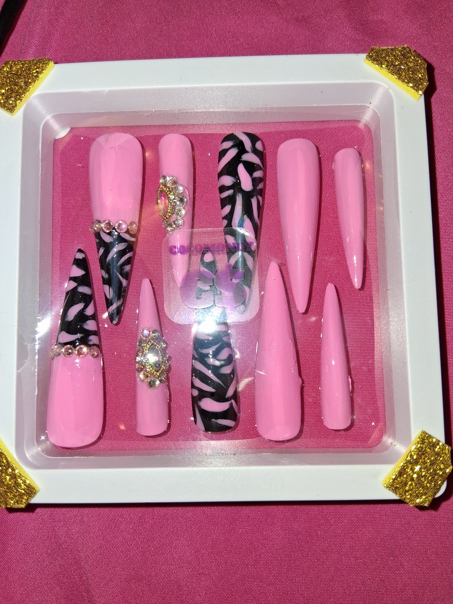 COCOMONEY NAILS CUSTOM 1 OF 1 GLUE ON PRESS ON COMES WITH FREE GIFTS #p25