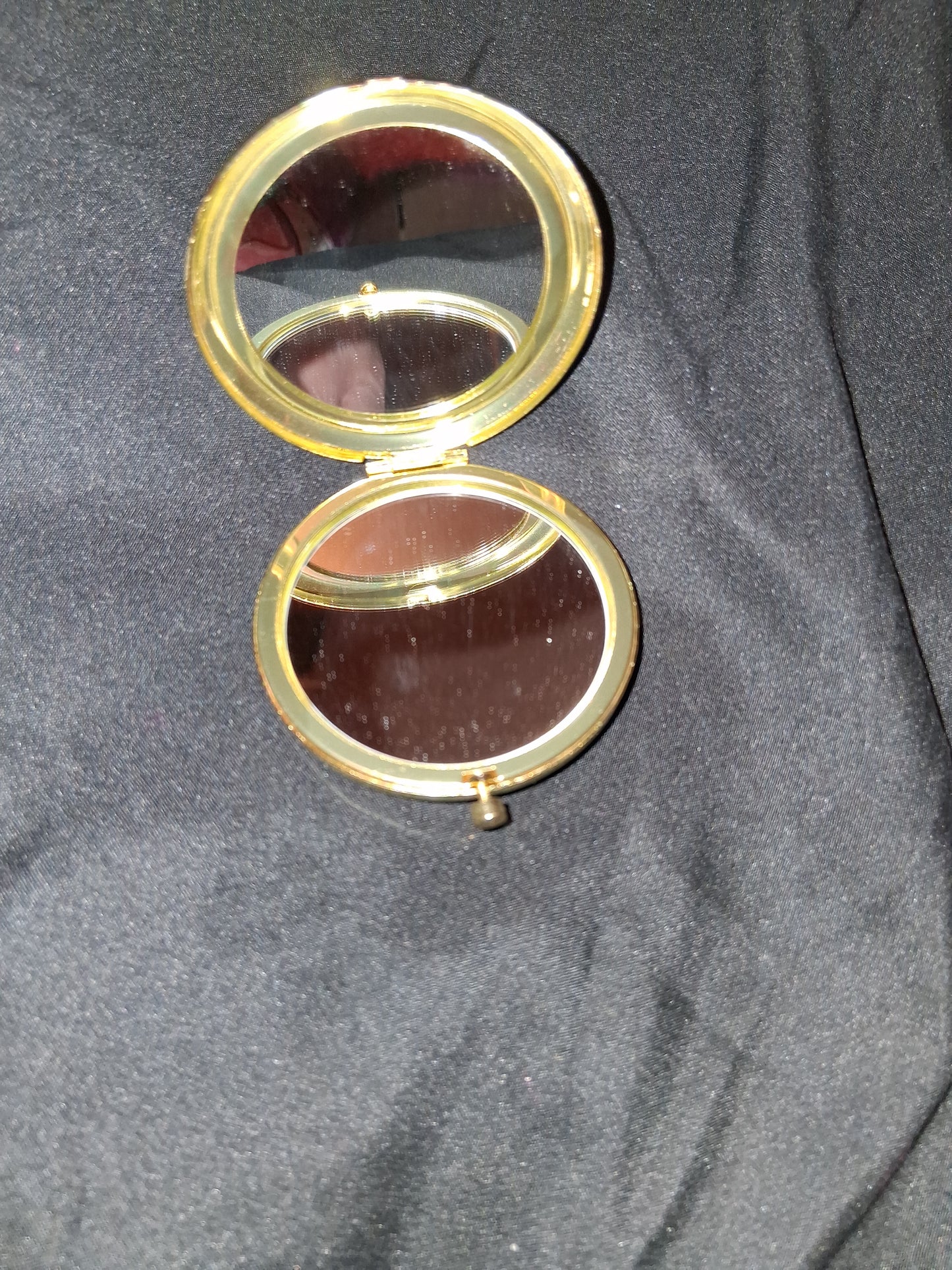 COCOMONEY MIRROR