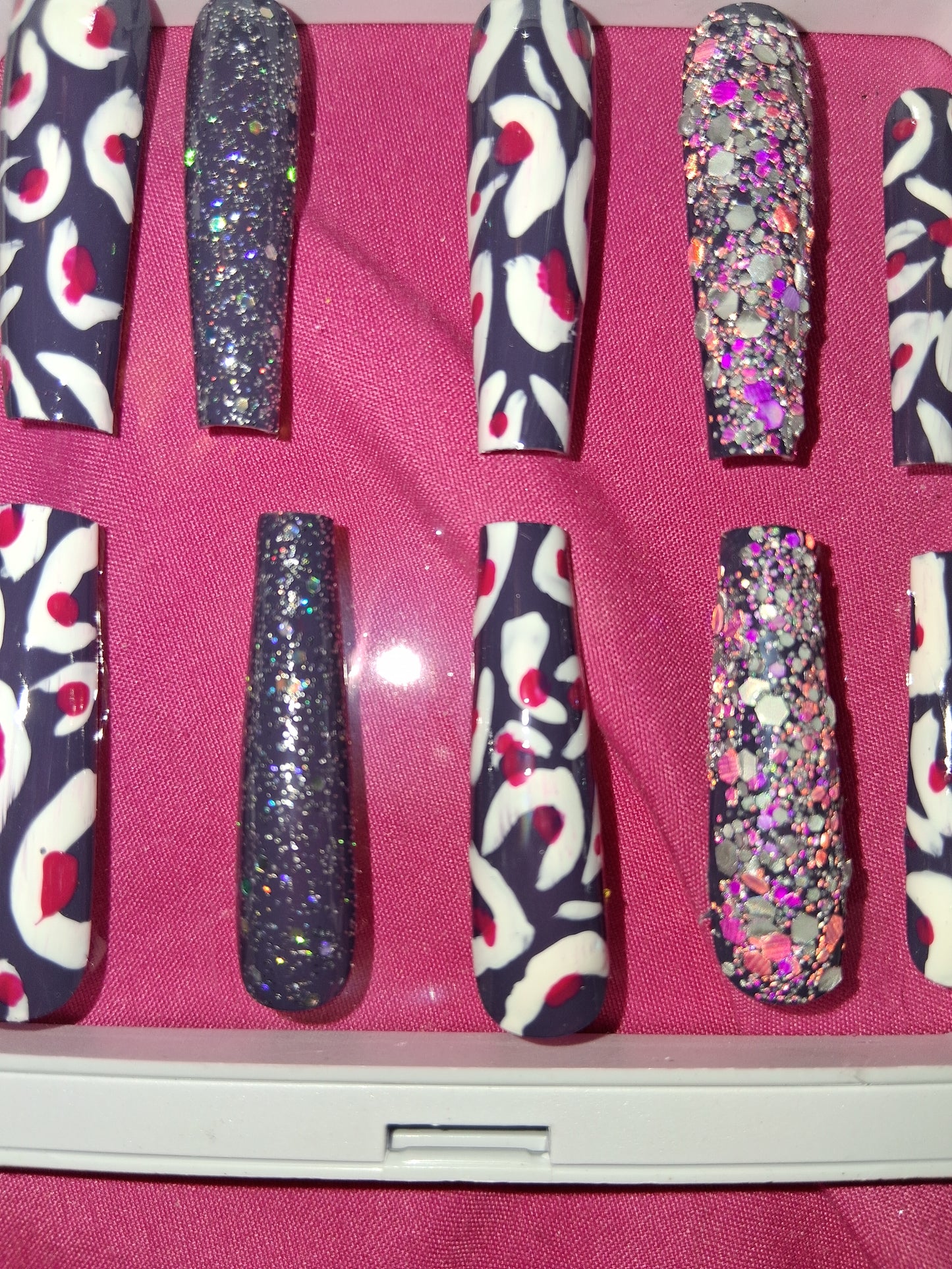 COCOMONEY NAILS CUSTOM 1 OF 1 GLUE ON PRESS ON COMES WITH FREE GIFTS #p47