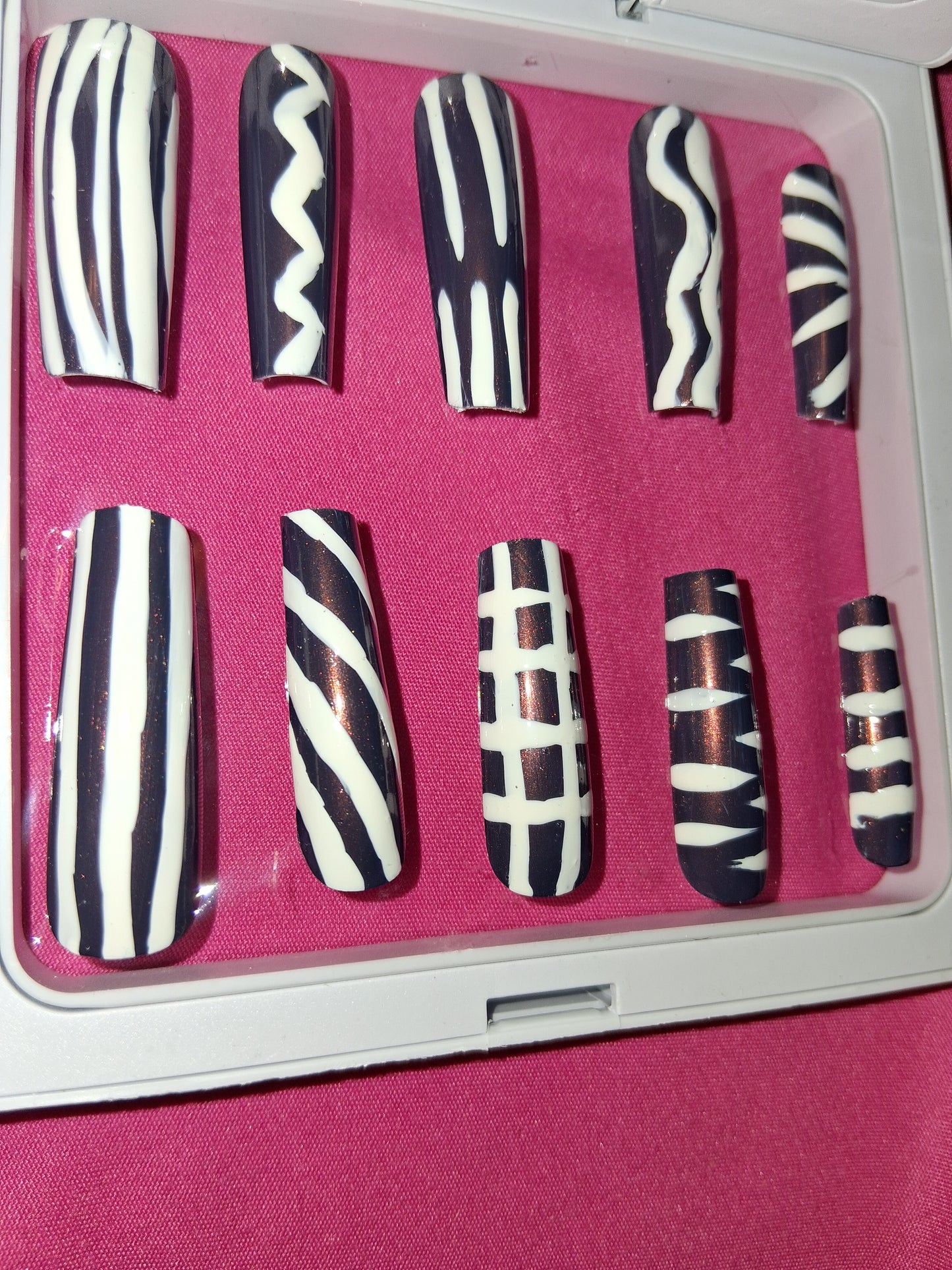 COCOMONEY NAILS CUSTOM 1 OF 1 GLUE ON PRESS ON COMES WITH FREE GIFTS #p41