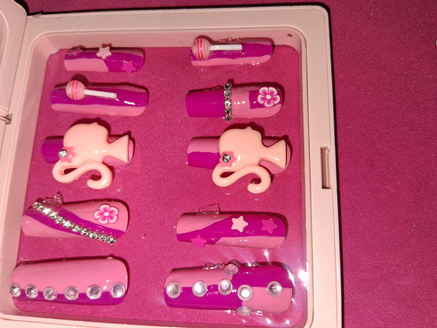 COCOMONEY NAILS CUSTOM 1 OF 1 GLUE ON PRESS ON COMES WITH FREE GIFTS #p31