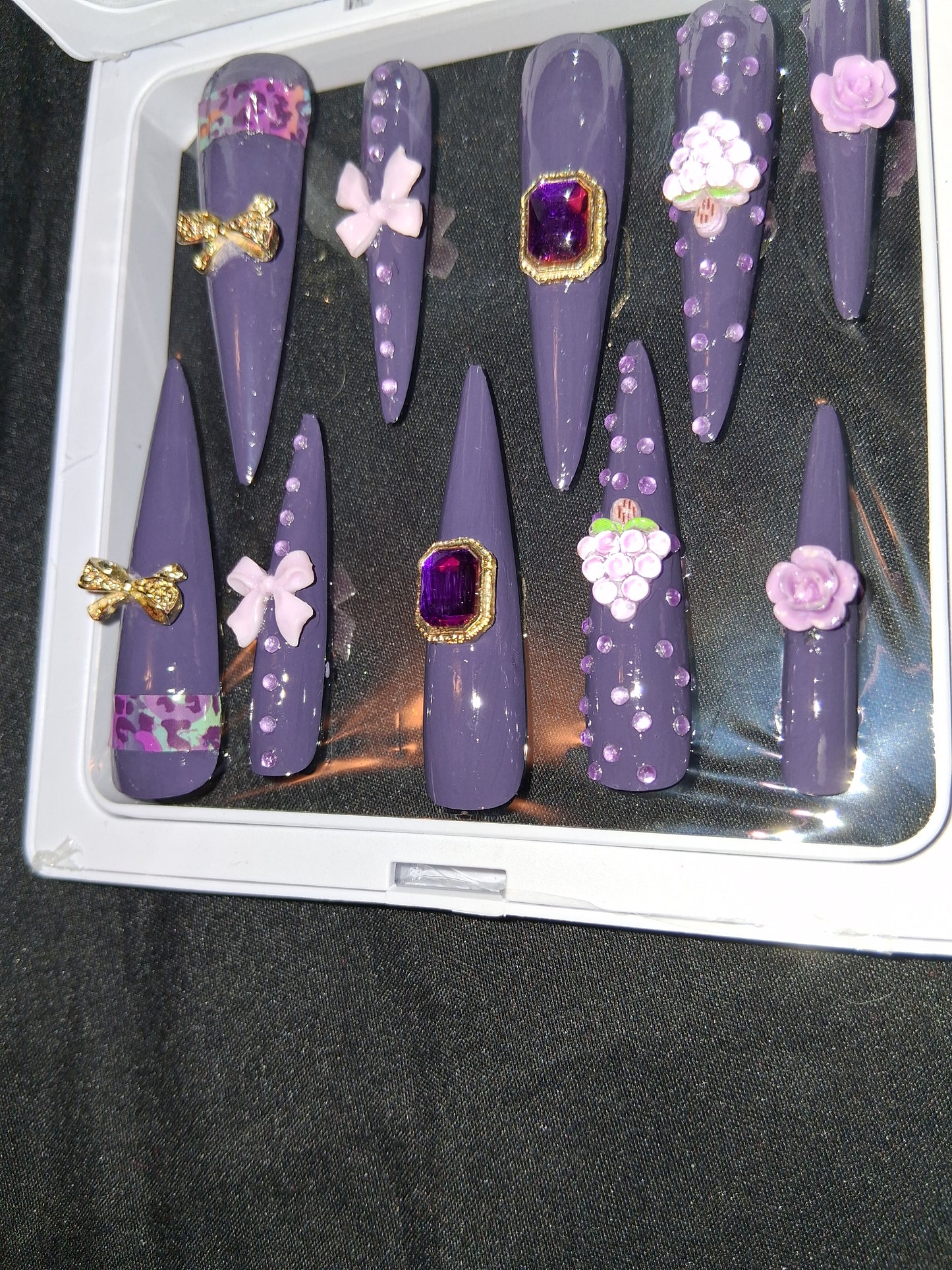 COCOMONEY NAILS CUSTOM 1 OF 1 GLUE ON PRESS ON COMES WITH FREE GIFTS #p59
