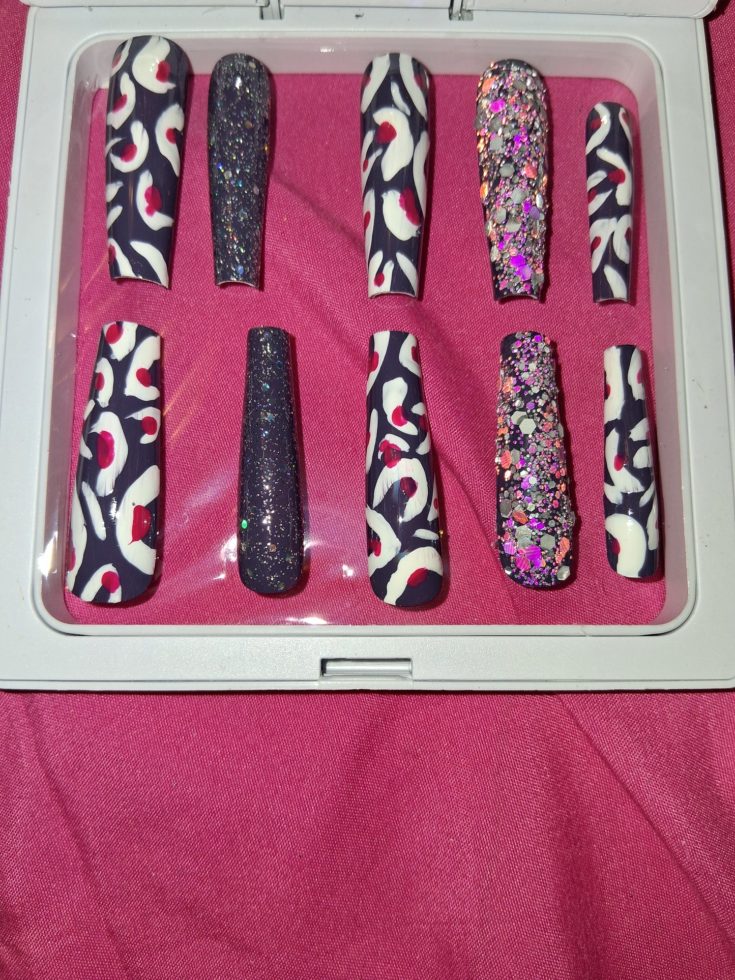 COCOMONEY NAILS CUSTOM 1 OF 1 GLUE ON PRESS ON COMES WITH FREE GIFTS #p47