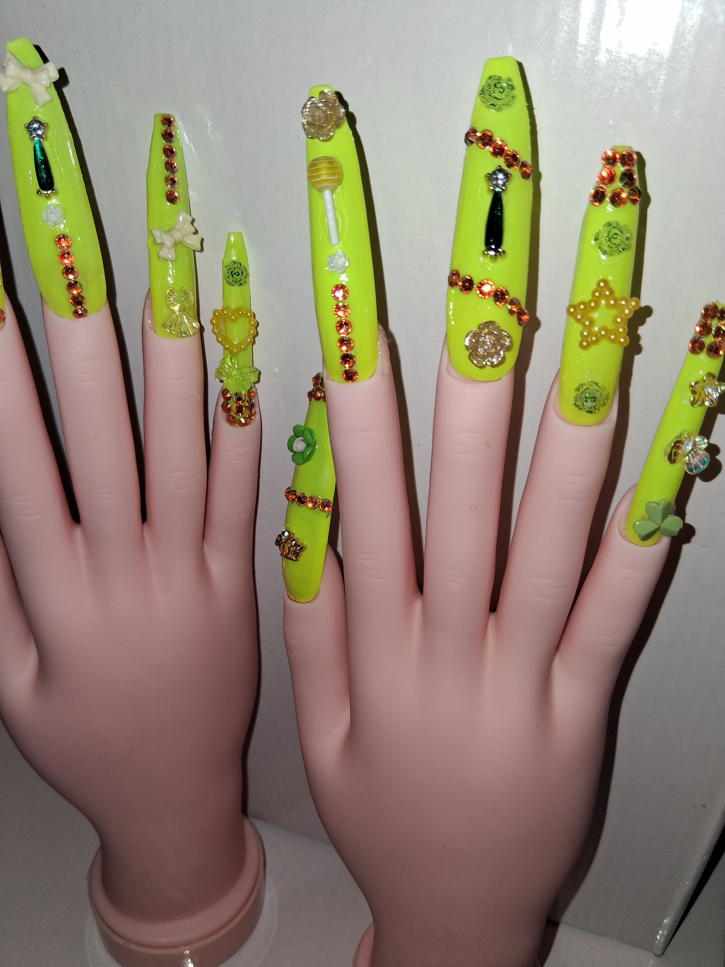 COCOMONEY NAILS CUSTOM 1 OF 1 GLUE ON PRESS ON COMES WITH FREE GIFTS #o89