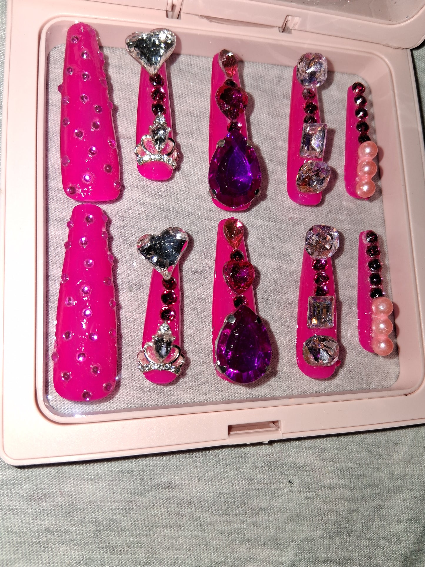 COCOMONEY NAILS CUSTOM 1 OF 1 GLUE ON PRESS ON COMES WITH FREE GIFTS #p70