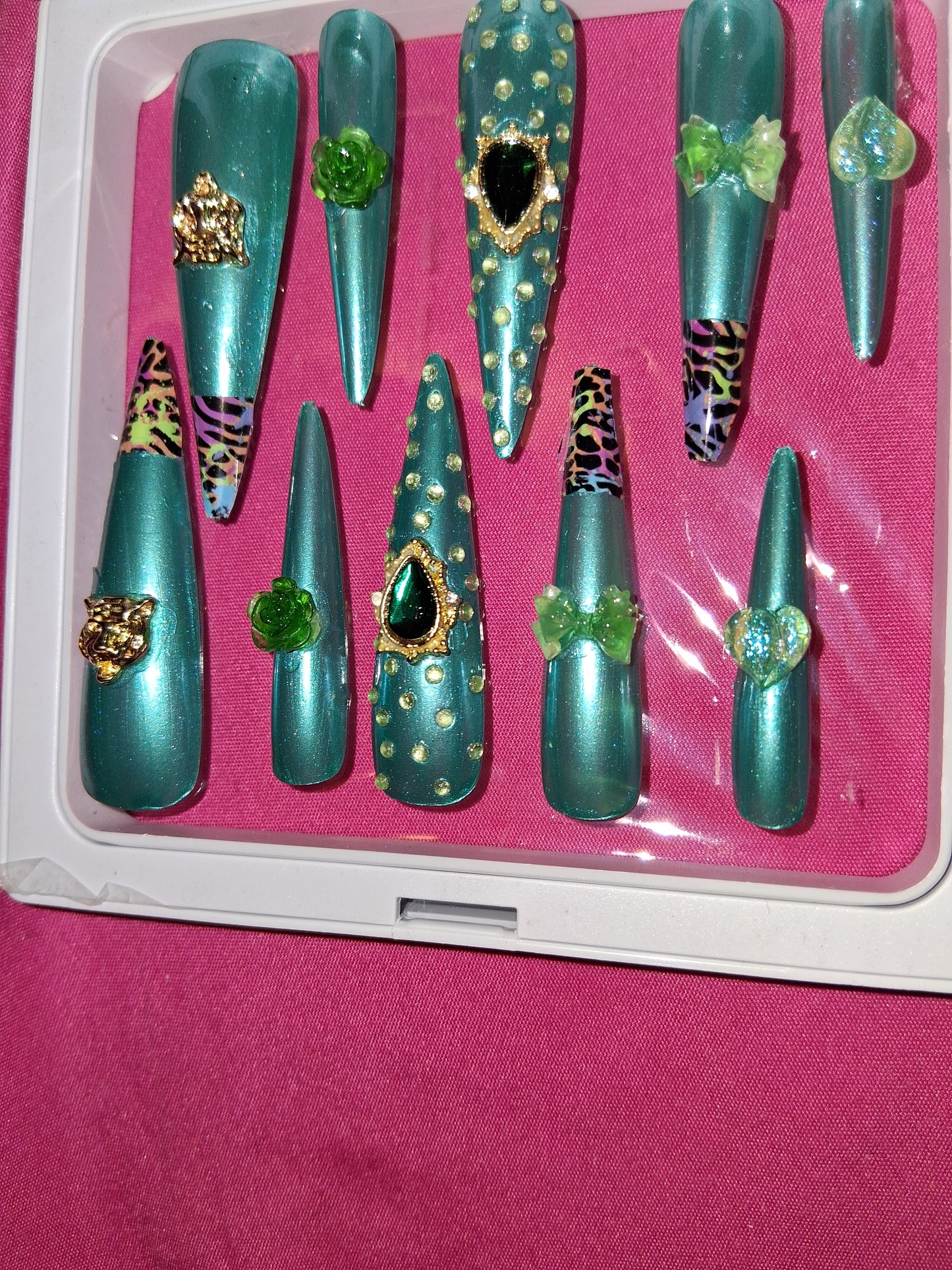 COCOMONEY NAILS CUSTOM 1 OF 1 GLUE ON PRESS ON COMES WITH FREE GIFTS #p6