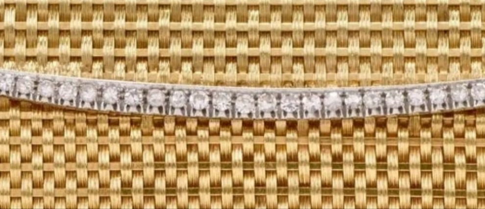 1960s Classic 18 Karat Mesh Gold and Diamond Clutch Handbag