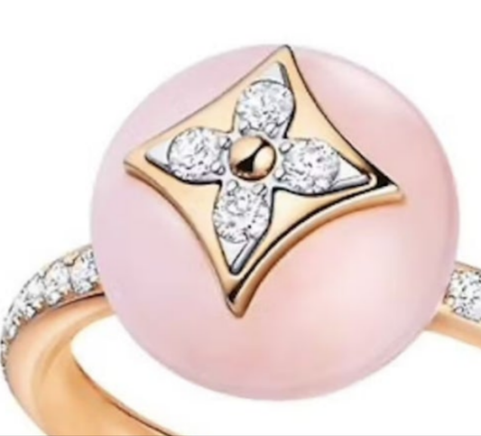 Louis Vuitton B Blossom Ring
Pink
