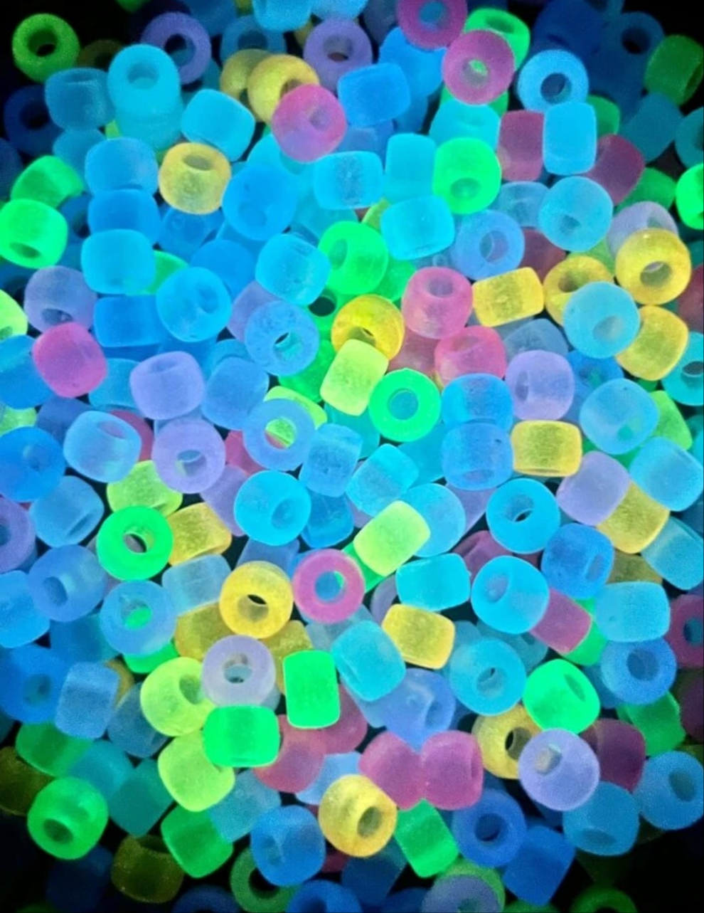 100pcs/pack Fashionable Large Hole Pony Beads glow in the dark  For Hair Braided Styles (random Colors