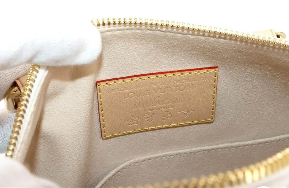 Louis Vuitton LV Trainer
Takashi Murakami White