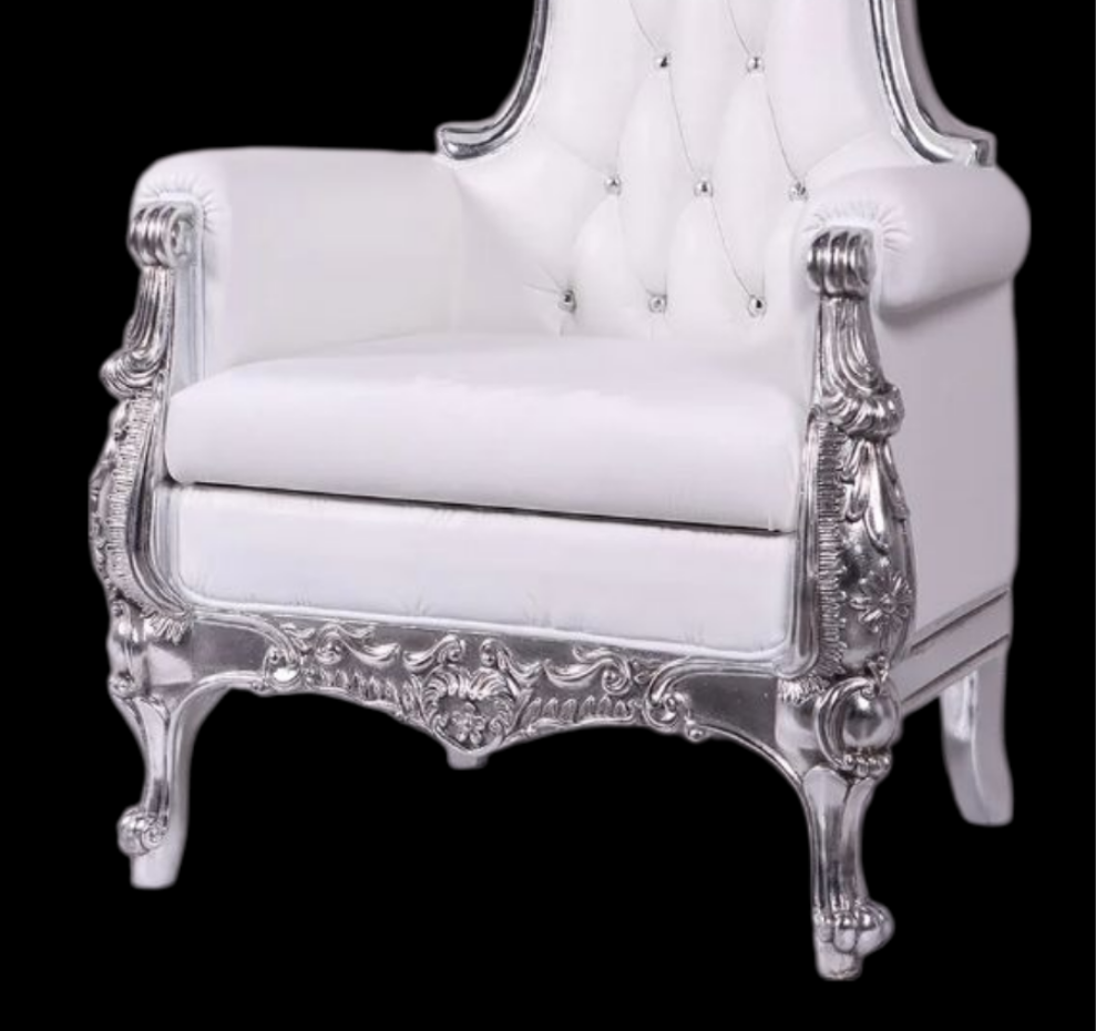 Throne Chair for royalty only ✨️  3 options to choose from