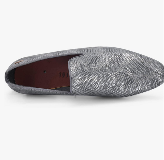 Mens Dress Loafers Tuxedo Suit Slip on Shoes for the men of style with a fashion sense like me Cocomoney