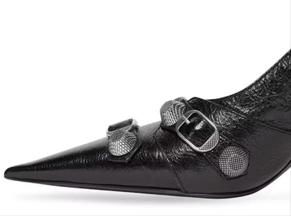 Balenciaga Cagole 90mm Pump
Black