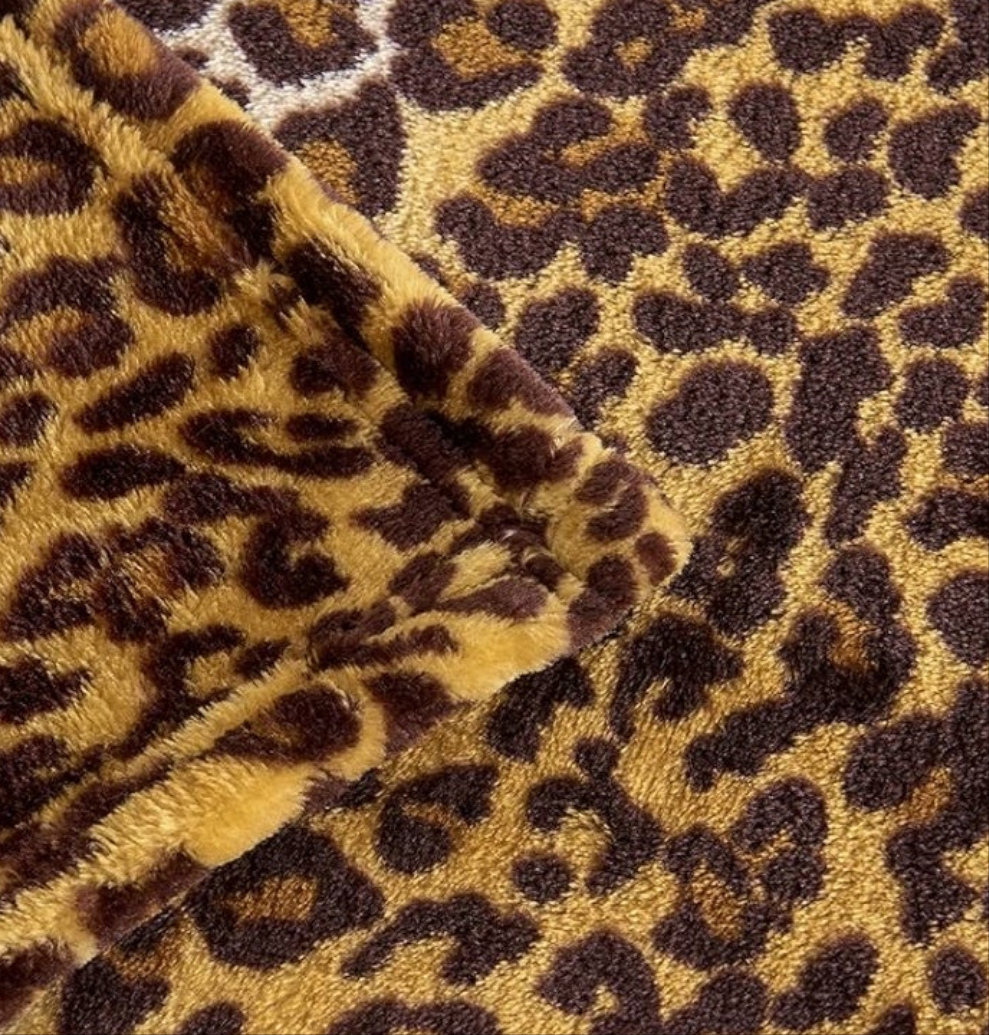 Leopard Print Blanket Fleece Throw for Bed Sofa Travel and Camping, Super Soft Cozy Fluffy Plush Cheetah Print Blanket for All Seasons