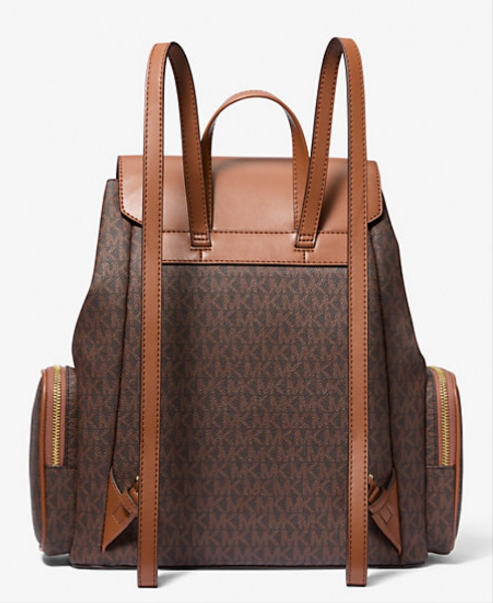 Michael Kors
Jet Set Large Logo Backpack