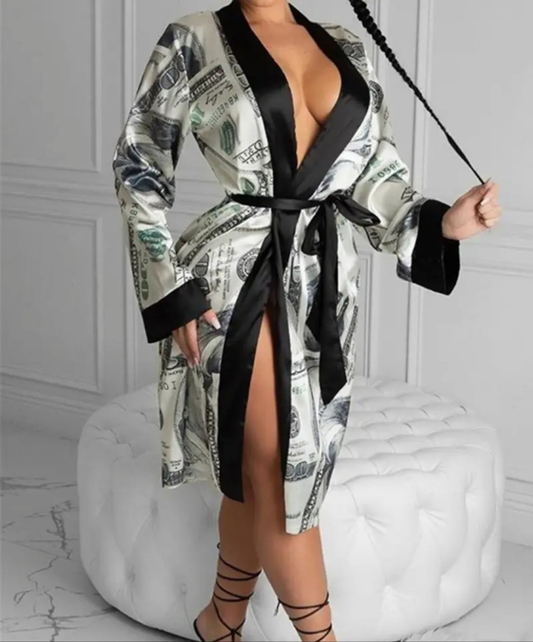 COCOMONEY ROBE BLACK KNEE LENGTH MONEY ROBE
