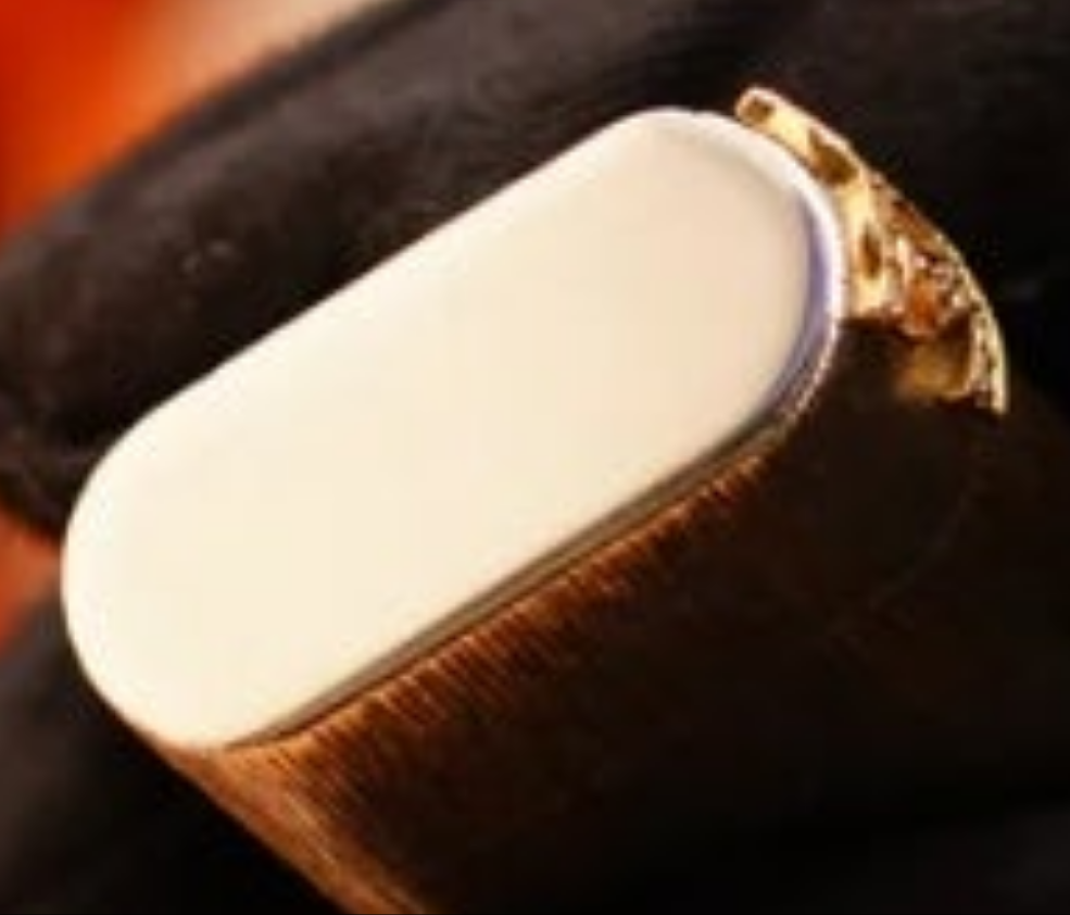 Cartier Solid 925 Sterling iconic Double C solid 18k with 16 Natural Cartier Diamond16 Natural Cartier Diamond Set Lighter
Vintage 1970 Extremely Rare Cartier Solid 925 Sterling Double C solid 18k with 16 Natural Cartier Diamond Set Lighter