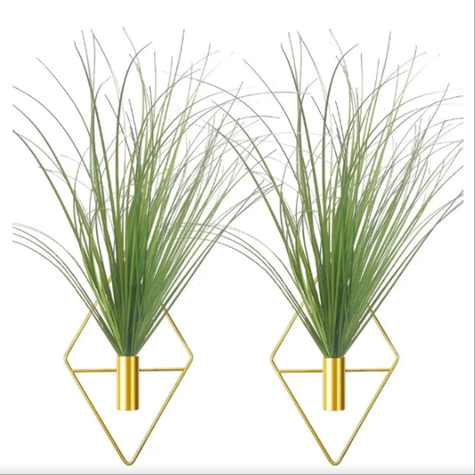 2pcs Diamond Shape Metal Hanging Vase with Artificial Shrubs Wheat Grass Greenery Indoor Plants Holder Wall Decor for Home Living Room Bedroom Office