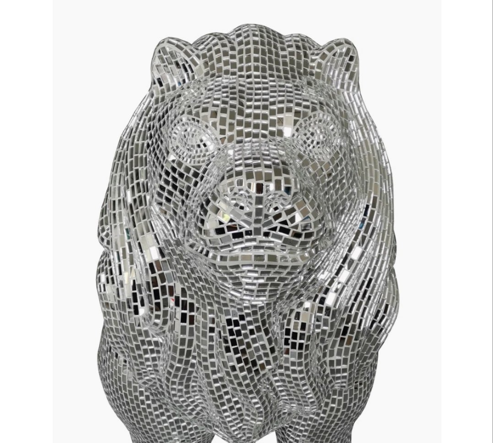 Silver Mirrored Lion Statue With mirrored Diamond Exterior