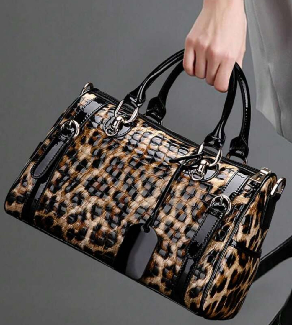 Cocomoney Handbag Coffee Brown drink me up Leopard 😆