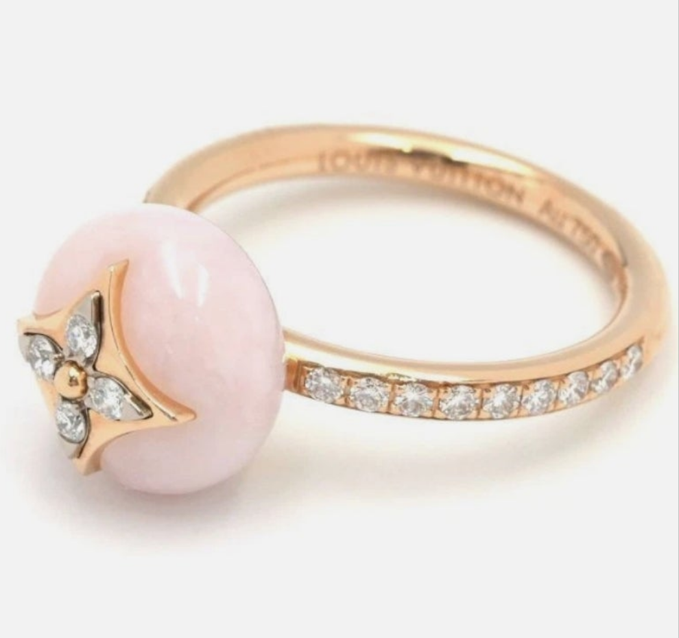 Louis Vuitton B Blossom Ring
Pink