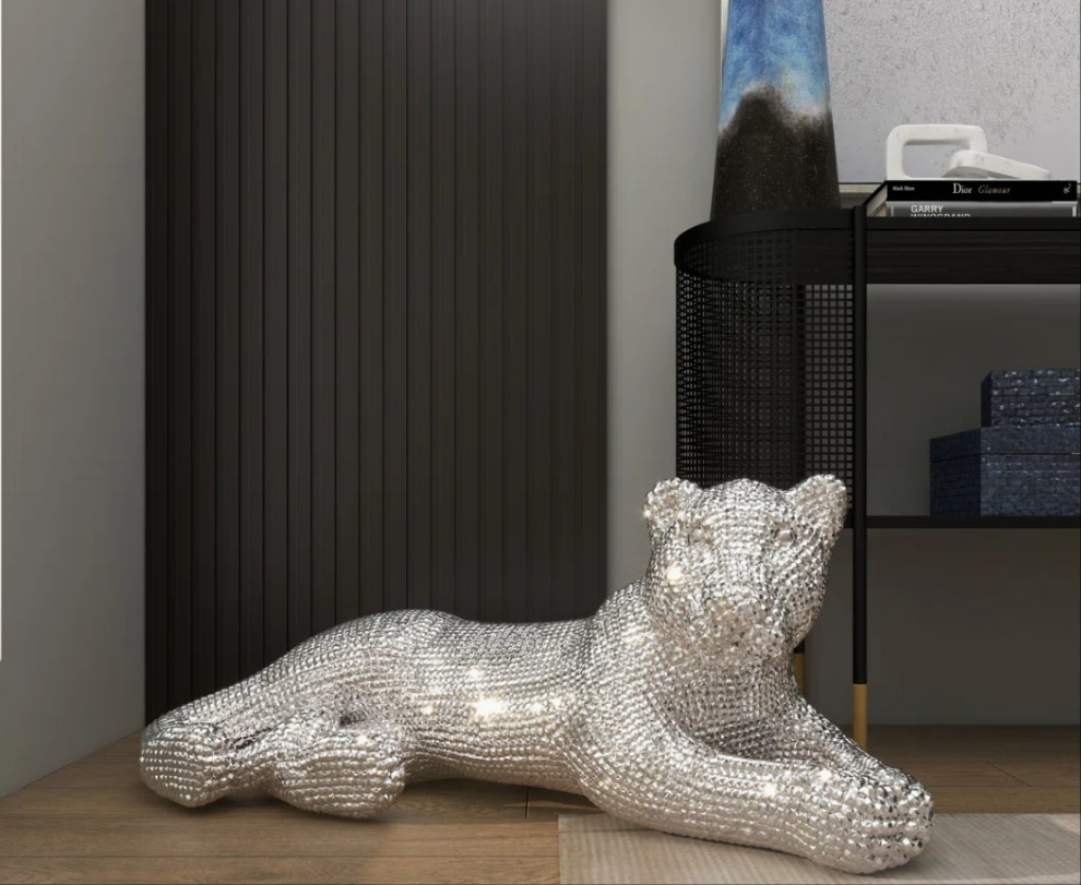 Floor Leopard Decorative Sculpture with Carved Faceted Diamond Exterior