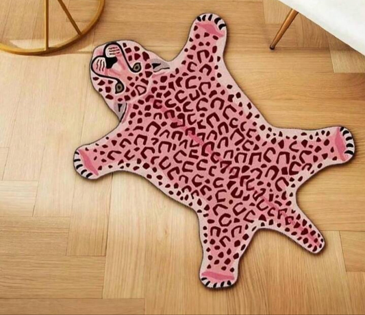 1pc Plush Pink Leopard Print Floor Mat - Asymmetrical Shape Carpet, Soft Plush Texture, Machine Washable, Home Decor Suitable For Living Room, Bedroom, Bathroom, Kitchen, Room Decoration (Handcrafted Asymmetric