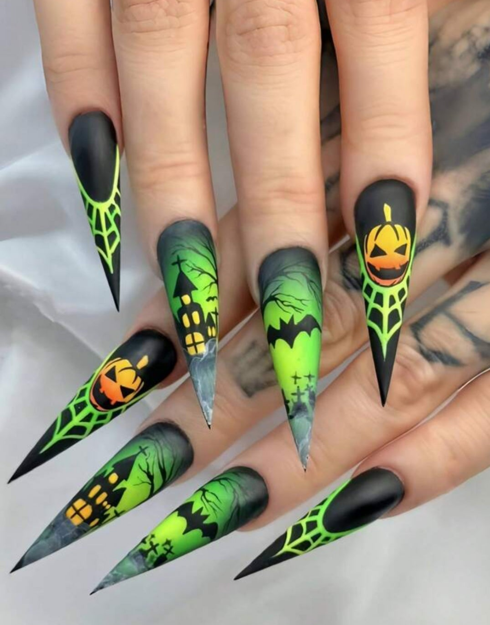 Halloween nails,24pc choose your nails by the number shown by the nails.You want. 1 pack