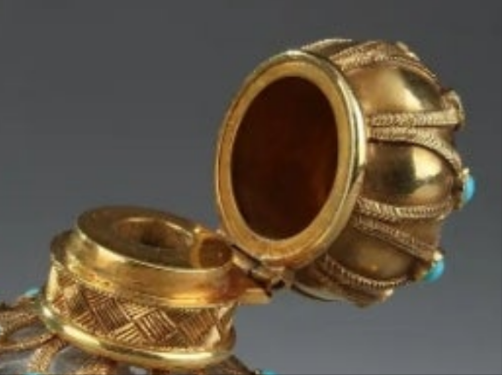 Gold, Crystal and Turquoise Perfume Flask Restauration Period 18k Gold