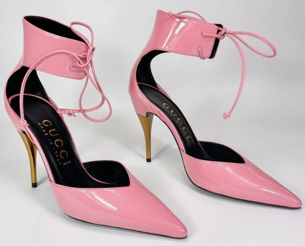 Gucci High Heel Pump Patent Leather with Ankle Cuff
Pink (Women's)