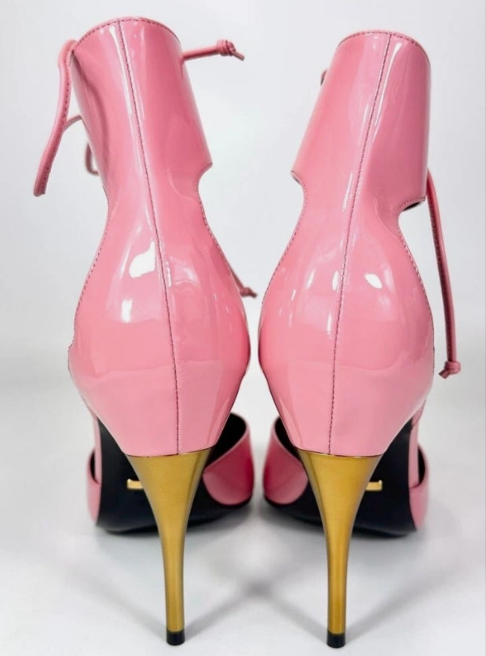 Gucci High Heel Pump Patent Leather with Ankle Cuff
Pink (Women's)