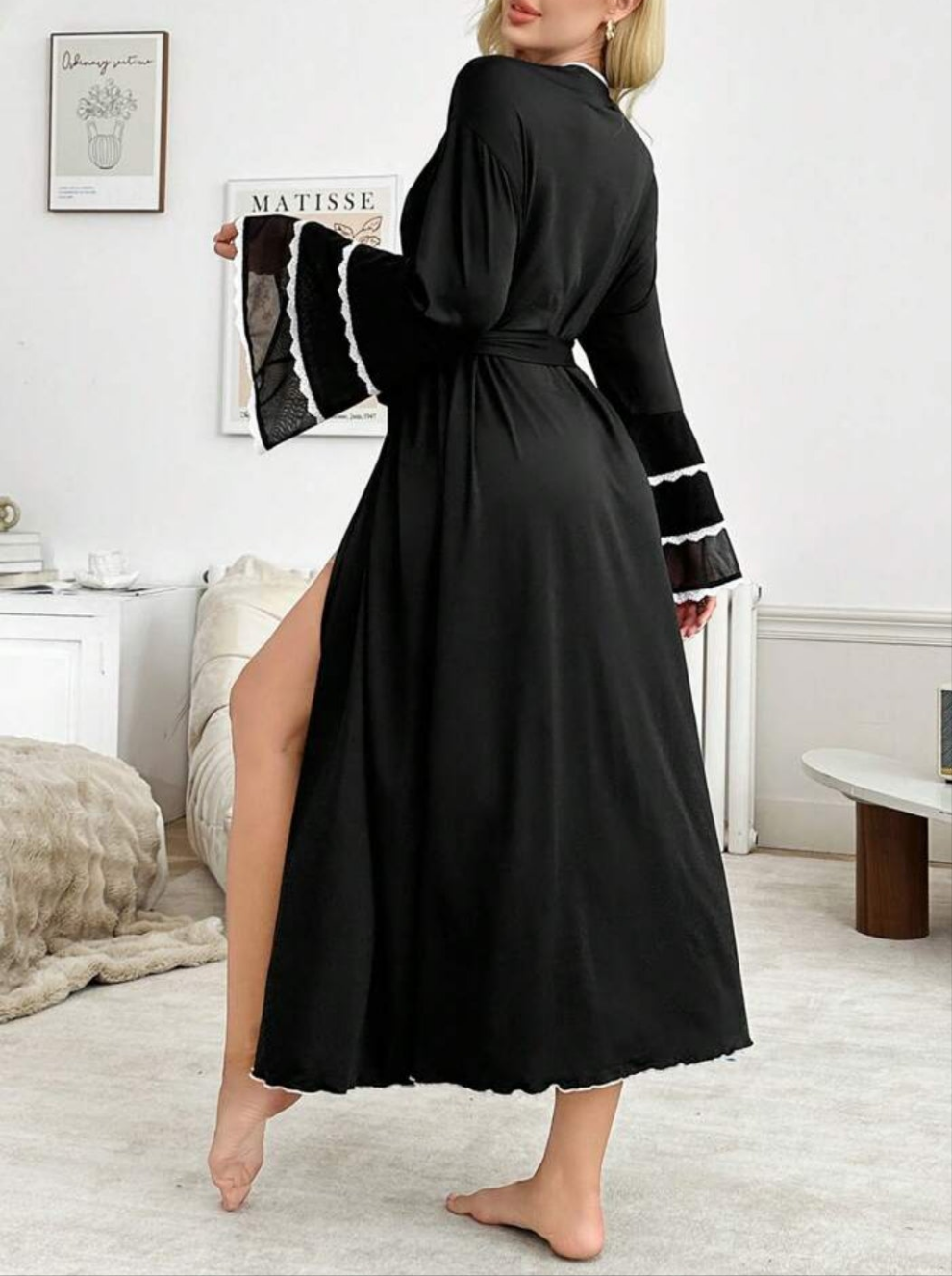 Elegant Lace Color Block Robe
