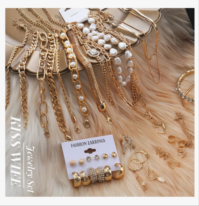 Gold Jewelry Sets for Women, Necklaces Bracelets Hoop Earrings Stackable Rings Jewelry Set，Fashion Outfit Accessories Costume Jewelry MultiPack Birthday Christmas Gifts for Women