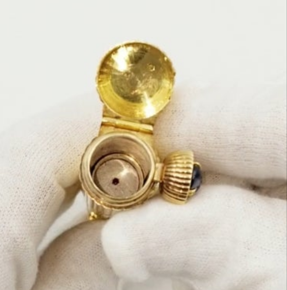 24k Gold Mughal Jadeite Jade Whiskey encrusted with gemstones Coral,Diamond,Jade,Blue Sapphire,Yellow Sapphire