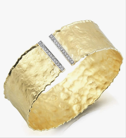COCOMONEY 14K Yellow Gold 0.31ct TDW Diamond Hammered-finish Cuff Bracelet