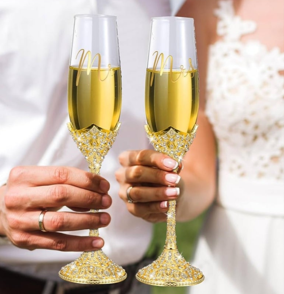 4 Pcs Wedding Cake Knife and Champagne Flutes Server Set, Toasting Crystal Rhinestone Champagne Flutes Glasses Cake Knife Pie Server Wedding Gifts for Couple Bride Groom (Rose Gold,Elegant)