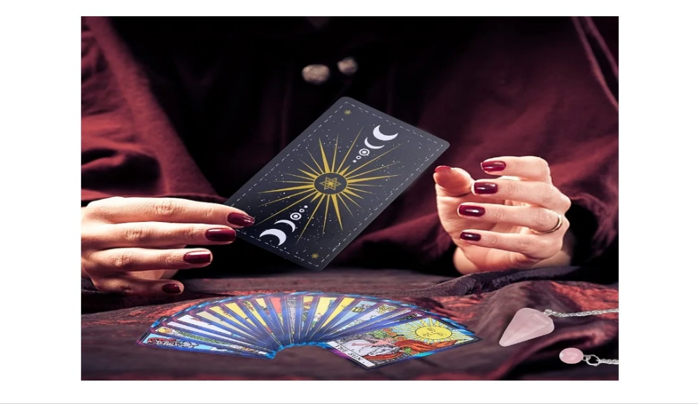 Tarot Cards with Guide Book 18 Pcs Include 1 Deck of 78 Cards 、6 Mini Crystal Jars，7 Chakra Stones,1 Spirit Pendulum，1 Cloth ，1Goddess of Earth Pendulum mat，1 Velvet Bag