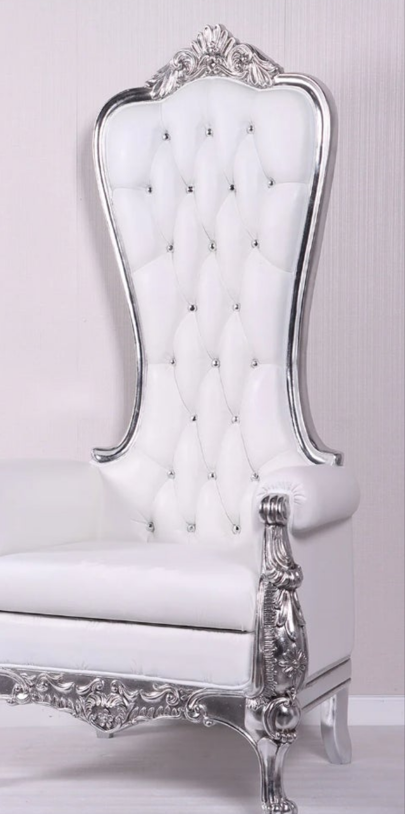 Throne Chair for royalty only ✨️  3 options to choose from