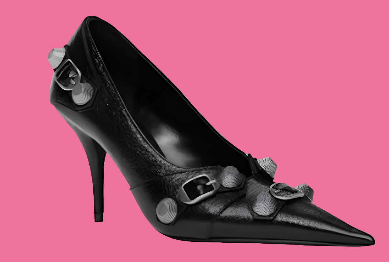 Balenciaga Cagole 90mm Pump
Black