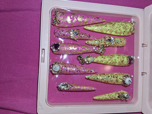 COCOMONEY NAILS CUSTOM 1 OF 1 GLUE ON PRESS ON COMES WITH FREE GIFTS #o25