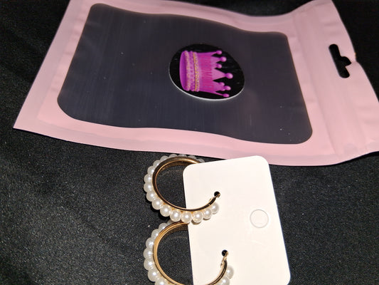 COCOMONEY EARRINGS BEAUTY AND ELEGANCE POSSIBLE MATERIALS PLASTIC RESIN METAL medium size hoops