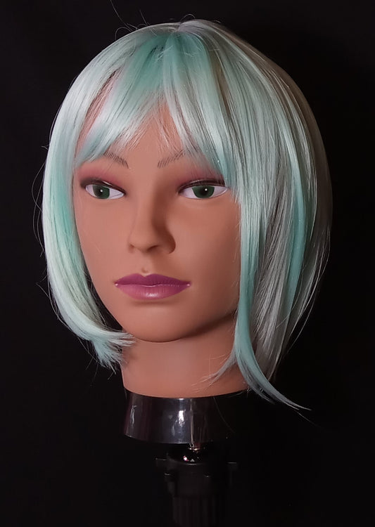 COCOMONEY WIG LIGHT GREEN MINT COLOR SHORT SYNTHETIC