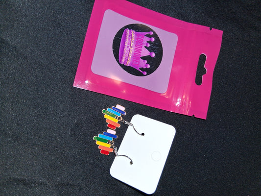 COCOMONEY EARRINGS BEAUTY AND ELEGANCE POSSIBLE MATERIALS PLASTIC RESIN METAL