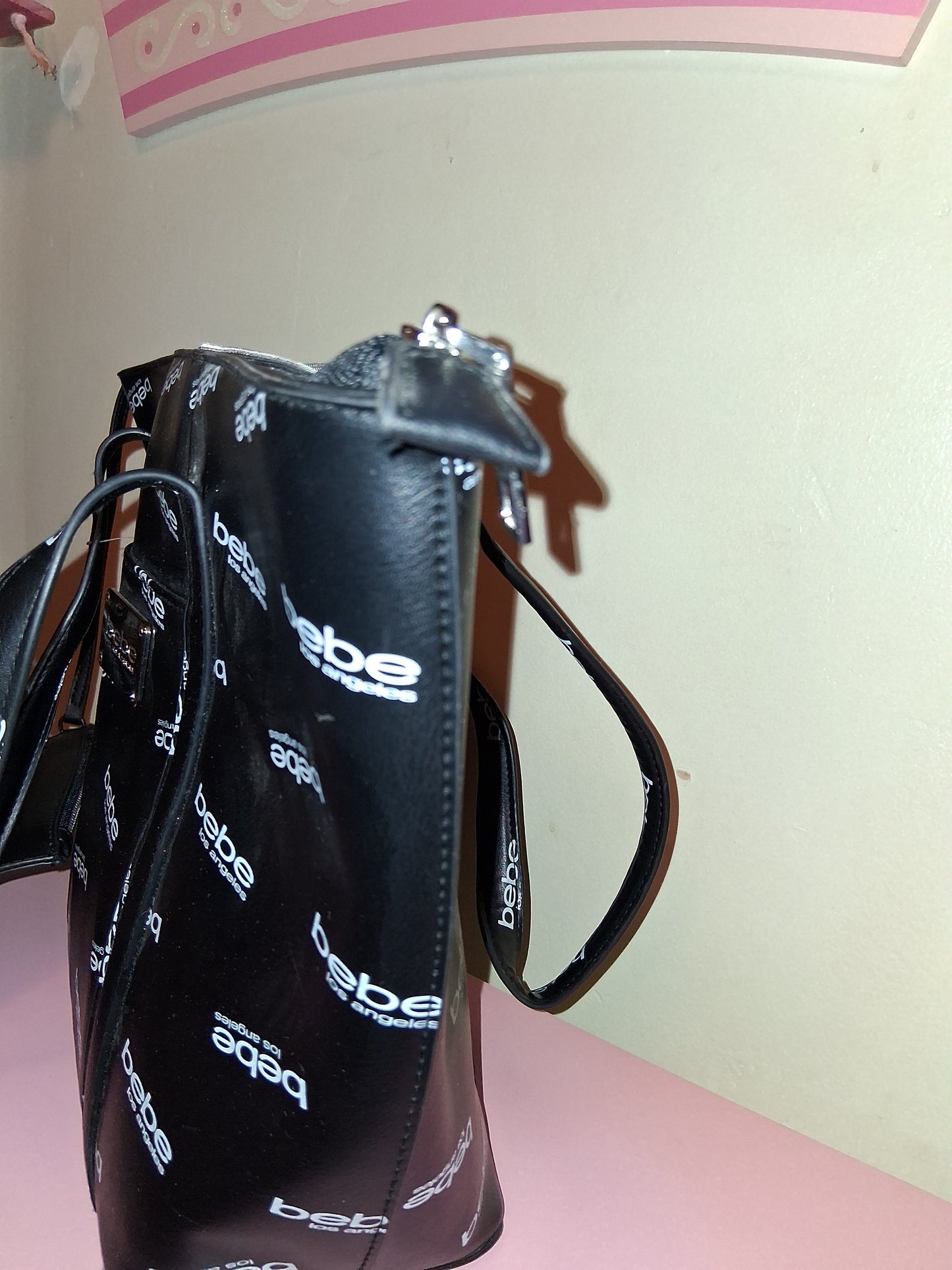 BEBE HANDBAG BLACK ONLY 1 17IN BY 11IN BY 5IN with mini wallet