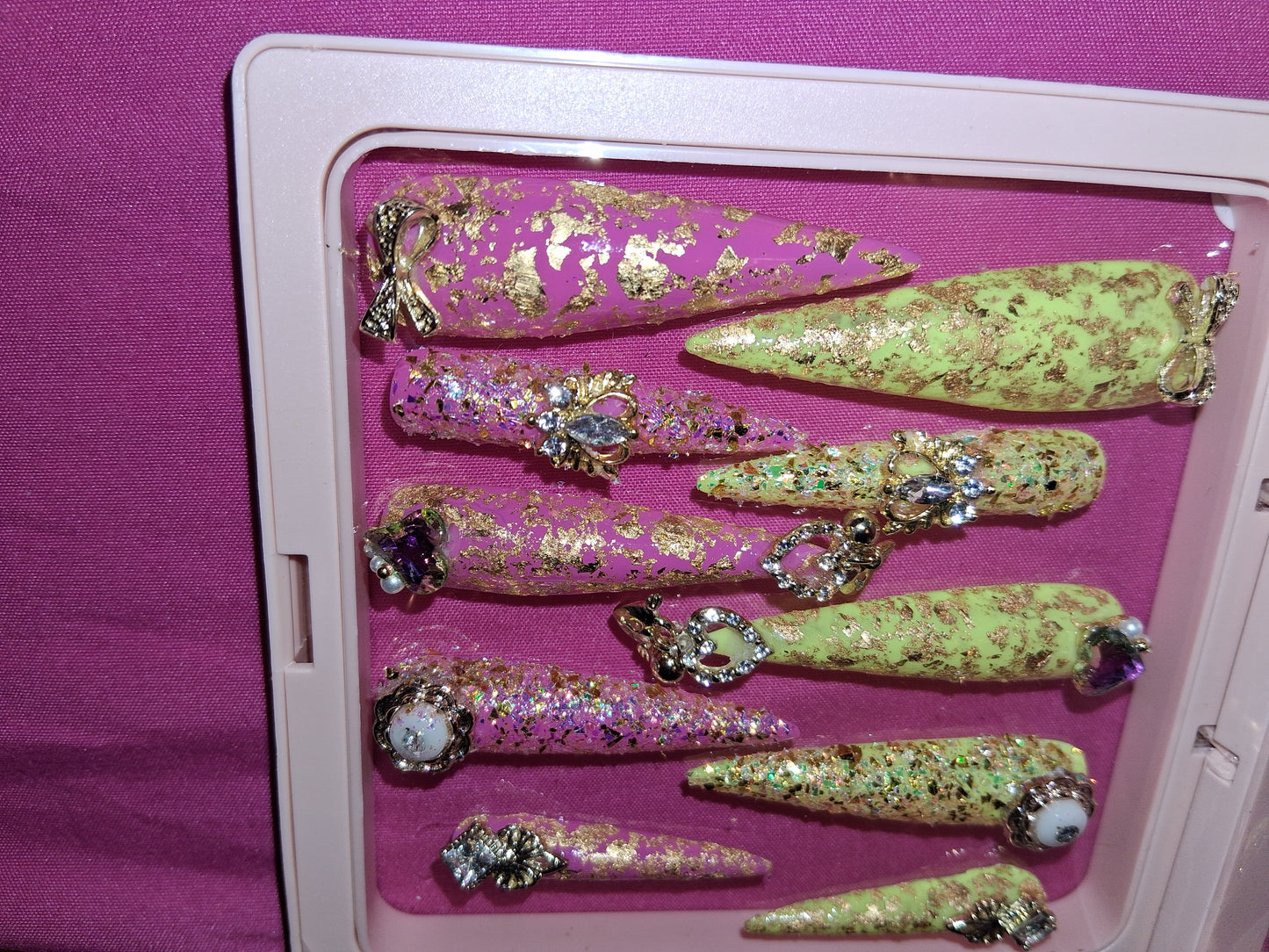 COCOMONEY NAILS CUSTOM 1 OF 1 GLUE ON PRESS ON COMES WITH FREE GIFTS #o25