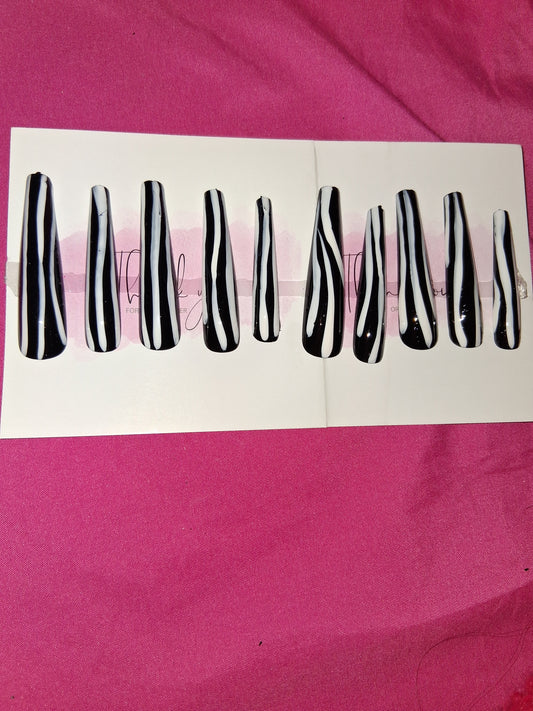 COCOMONEY NAILS CUSTOM 1 OF 1 GLUE ON PRESS ON COMES WITH FREE GIFTS #g11
