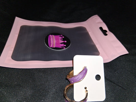 COCOMONEY EARRINGS BEAUTY AND ELEGANCE POSSIBLE MATERIALS PLASTIC RESIN METAL