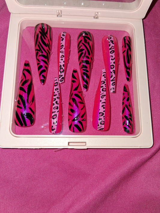 COCOMONEY NAILS CUSTOM 1 OF 1 GLUE ON PRESS ON COMES WITH FREE GIFTS #p50